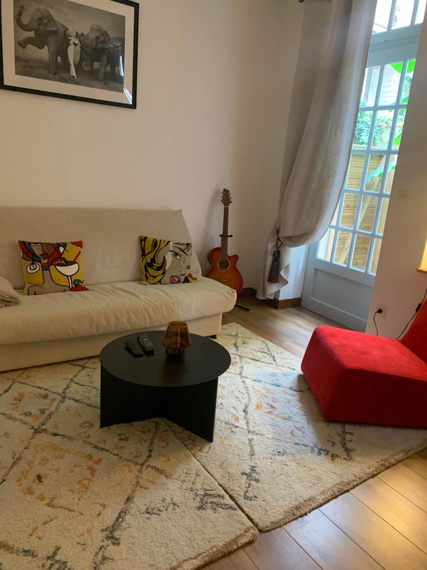 L'Arcade Apartment Louhans Bagian luar foto